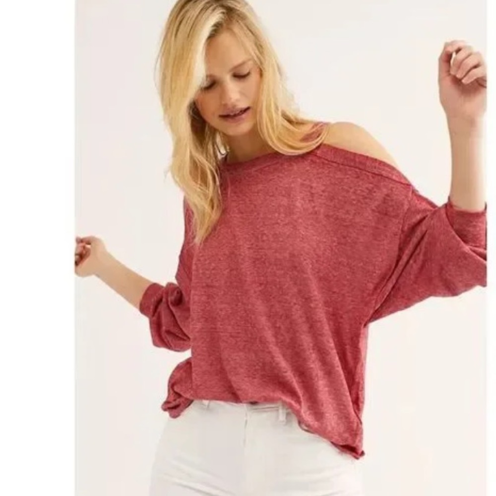 We the free / Free People chill out cold‎ shoulder top. NWOT. Retail 68